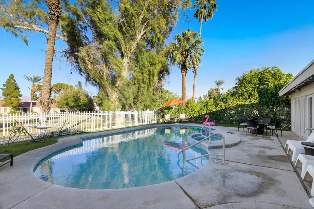 Desert Pool House: Sun, Swim, Sip & Stay Индиоу Екстериор снимка